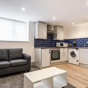 https://centrally-located-budget-1-bed-flat-in-darlington.yorkshirehotels.net